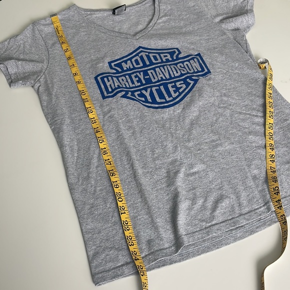 Harley-Davidson women V-neck Gray tee with Blue Graphic- size Large - Picture 7 of 9
